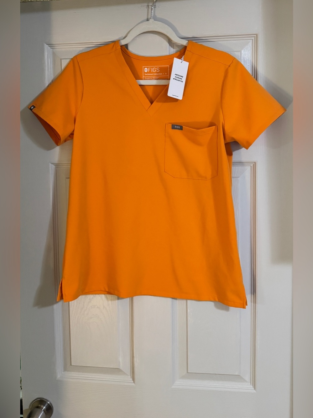 NWT Figs Scrubs Set - Creamsicle - Picture 5 of 6